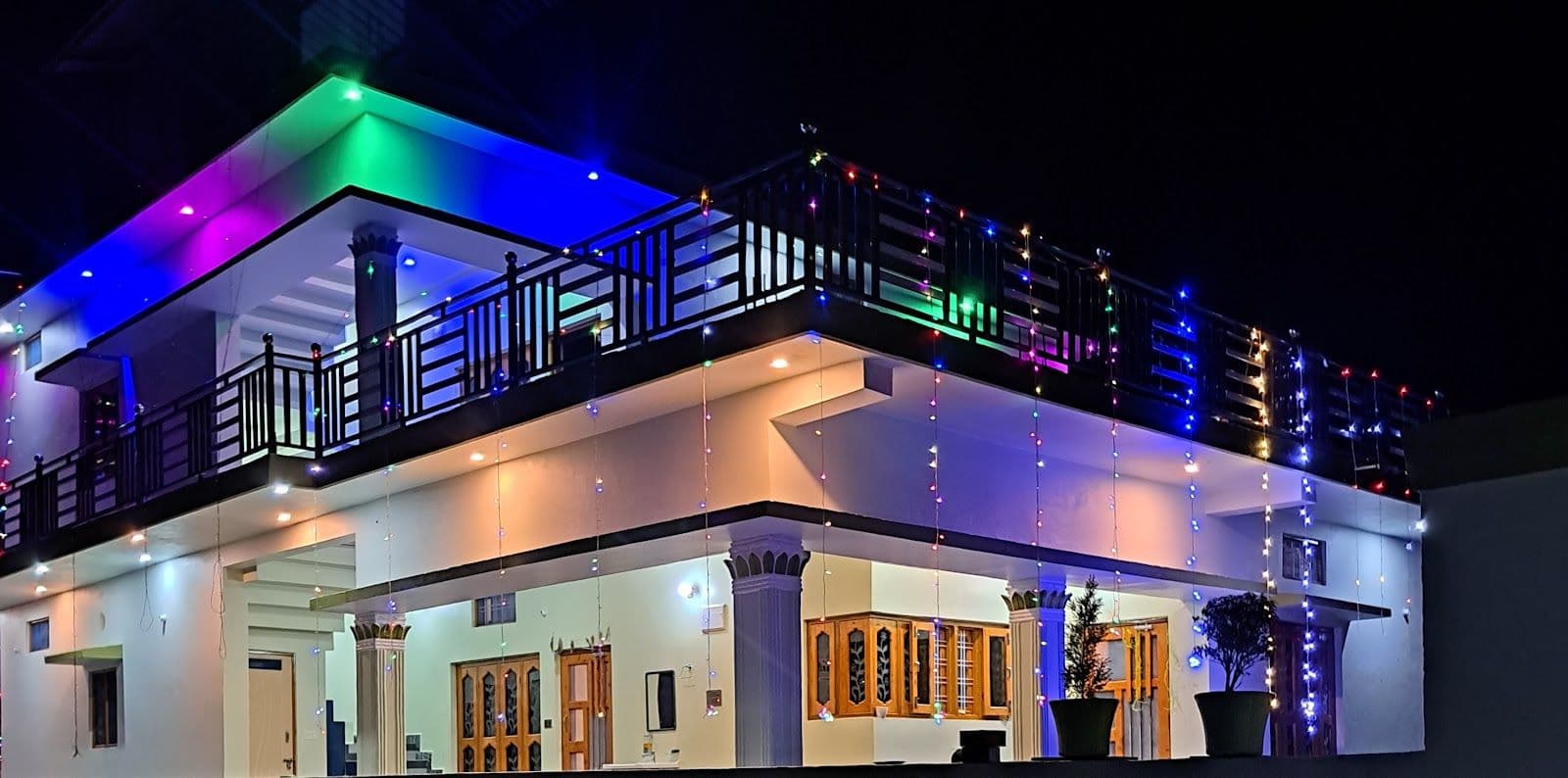 Homestay w/ Home Meals & Temple Access in Nada, Uttarakhand 1