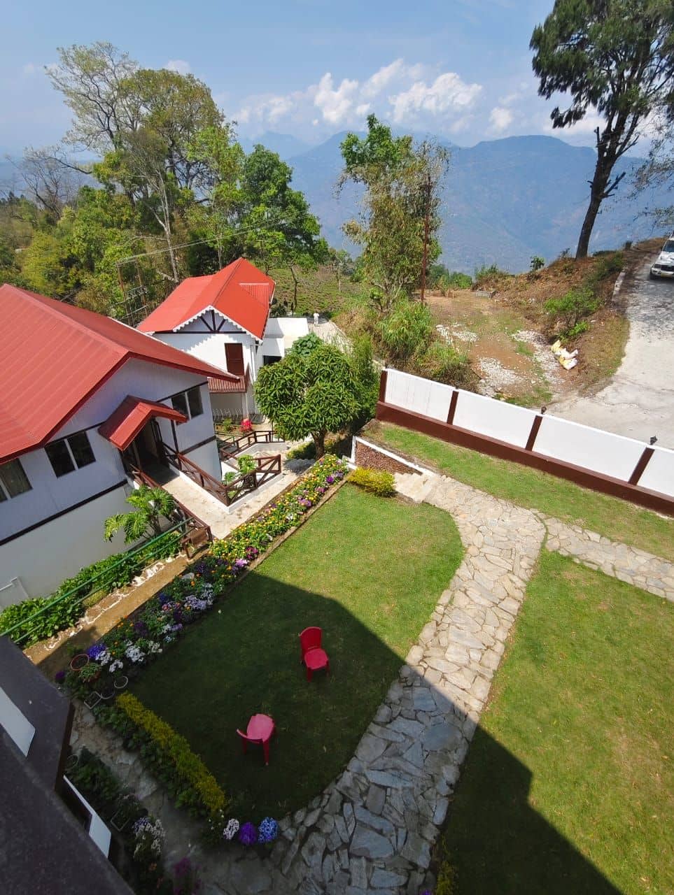 Homestay w/ Kanchenjunga Views & Home Meals, WB - West Bengal photo 5