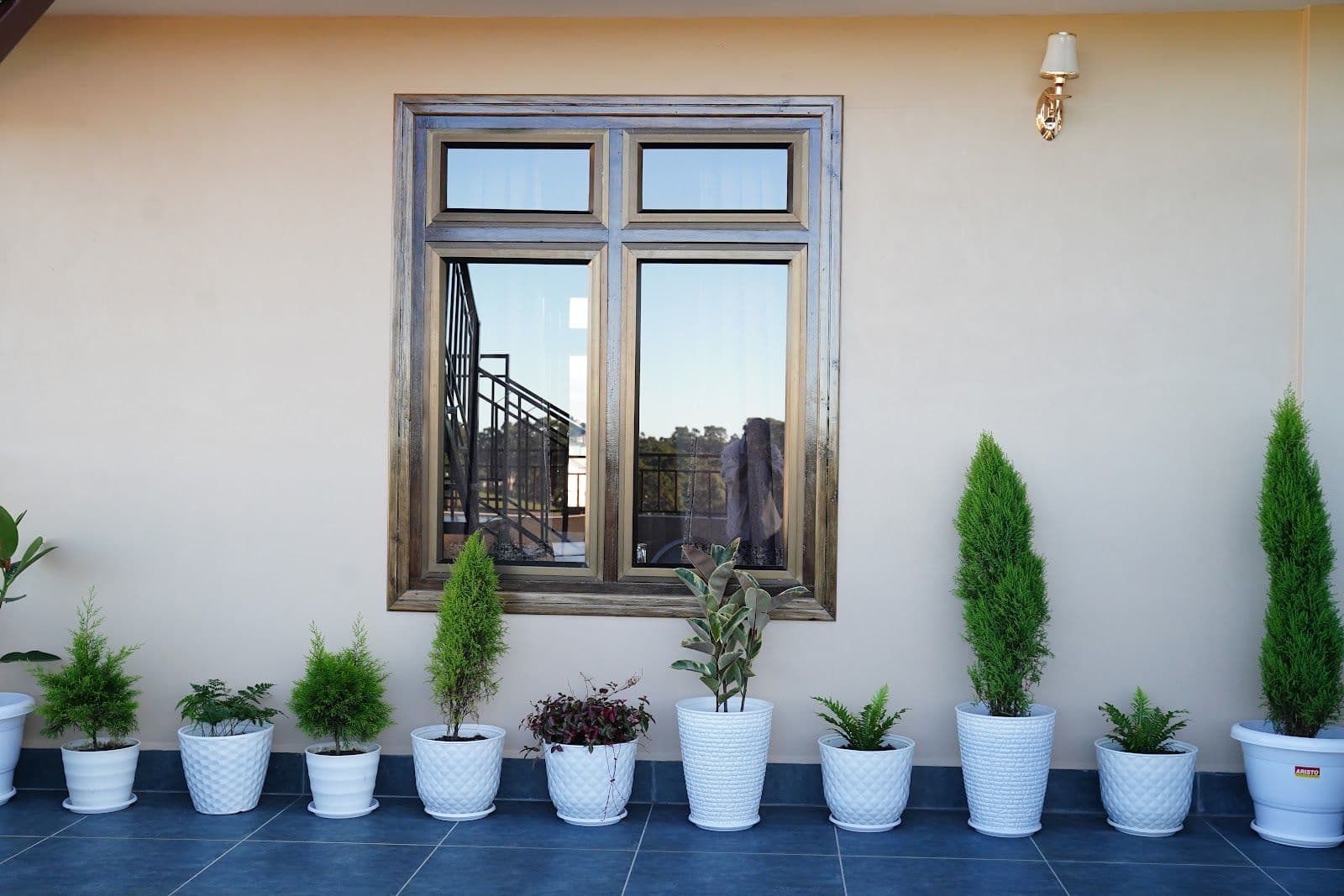 Spacious Golf-View Rooms with 5-Star Service in Shillong 1