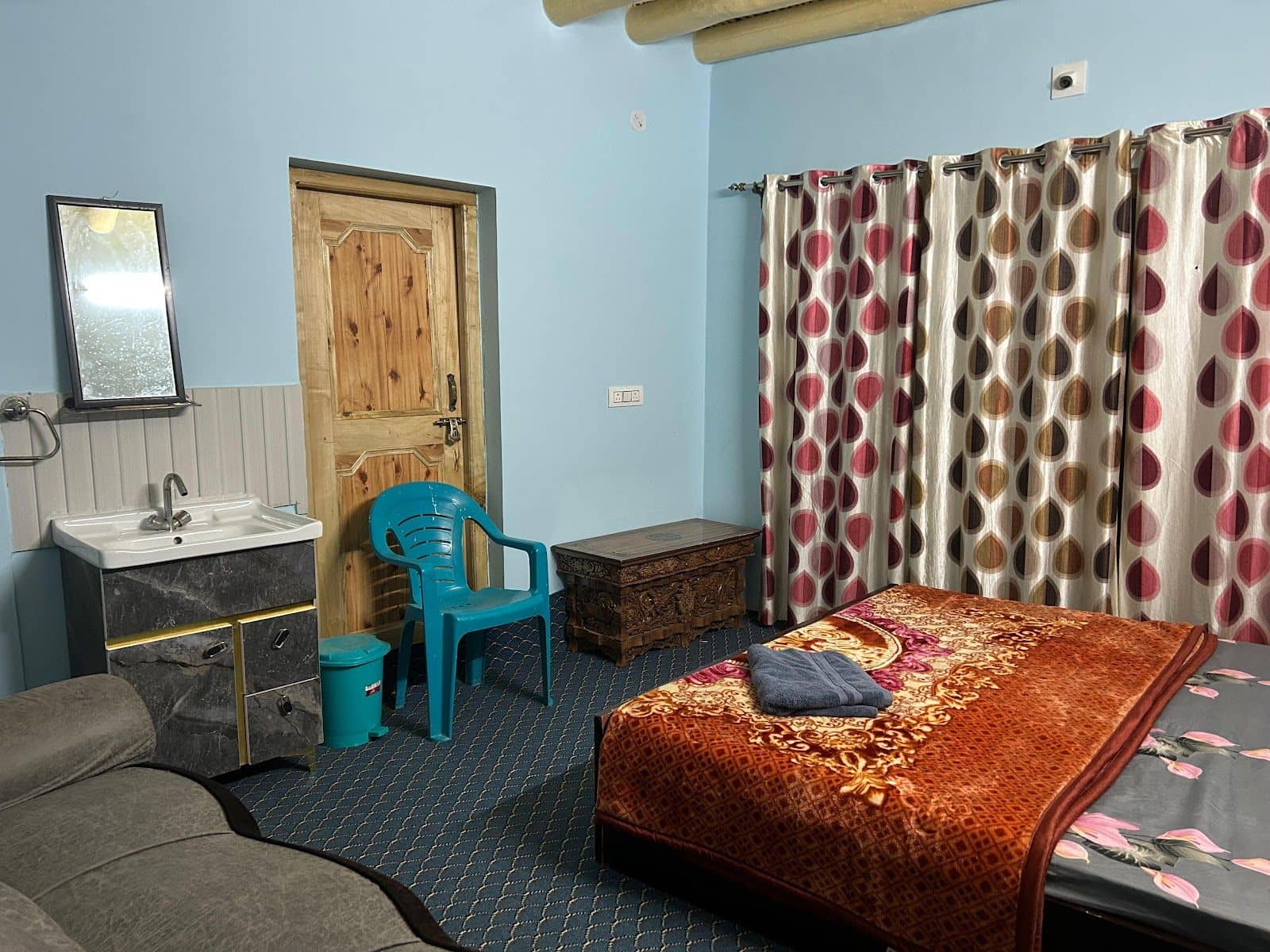 Family Homestay w/ Home Meals & Bonfire, Ladakh - Lamayuru, Ladakh photo 5