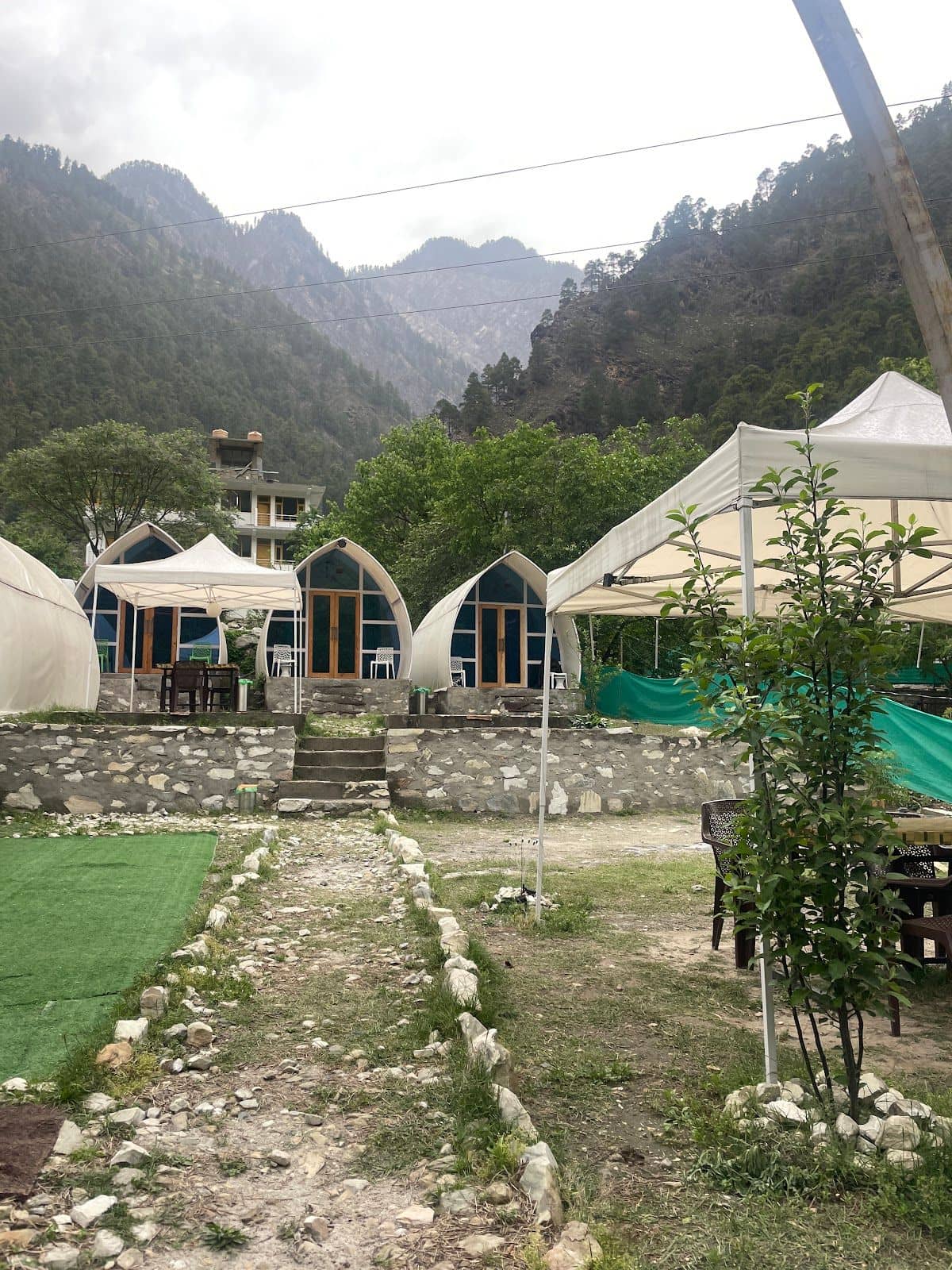 Riverside Camp Cabins w/ Bonfire & Views, HP - Kasol, HP