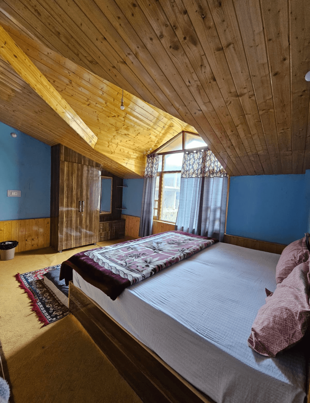 Mountain Homestay w/ Home Meals & Views, HP in Tabo, HP 8