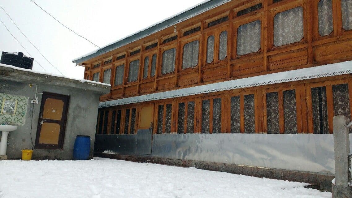 Apple Orchid Homestay w/ River Views, HP in Sangla, HP 1