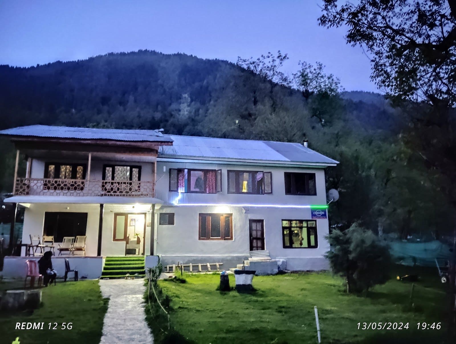 Homestay w/ Home Meals & Hot Water, Kashmir in Pahalgam, Kashmir 1