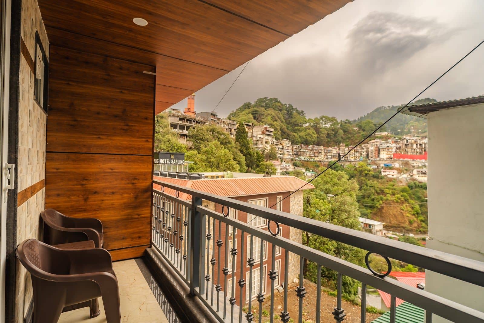 Wooden Design Homestay w/ Hill Views, Uttarakhand - Mussoorie, Uttarakhand photo 5