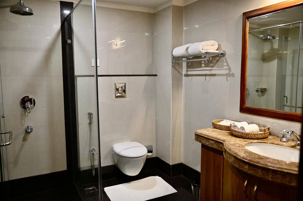 Assam Luxury Resort: Modern Comfort, Spacious - Kaziranga photo 4