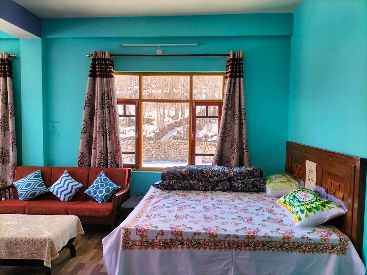 Homestay w/ Valley Views & Home Meals, HP - Maneyogma, HP