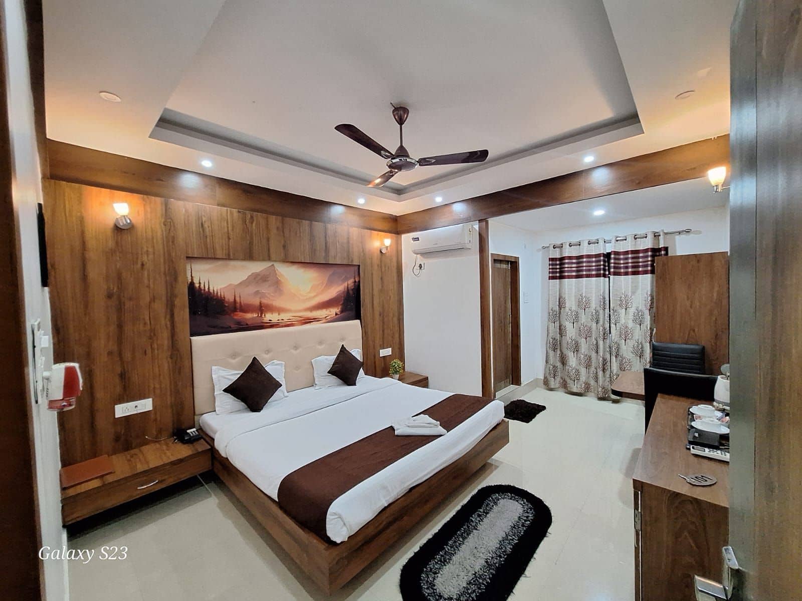 NE Stopover w/ Quick Service & Delicious Food - Tezpur photo 3