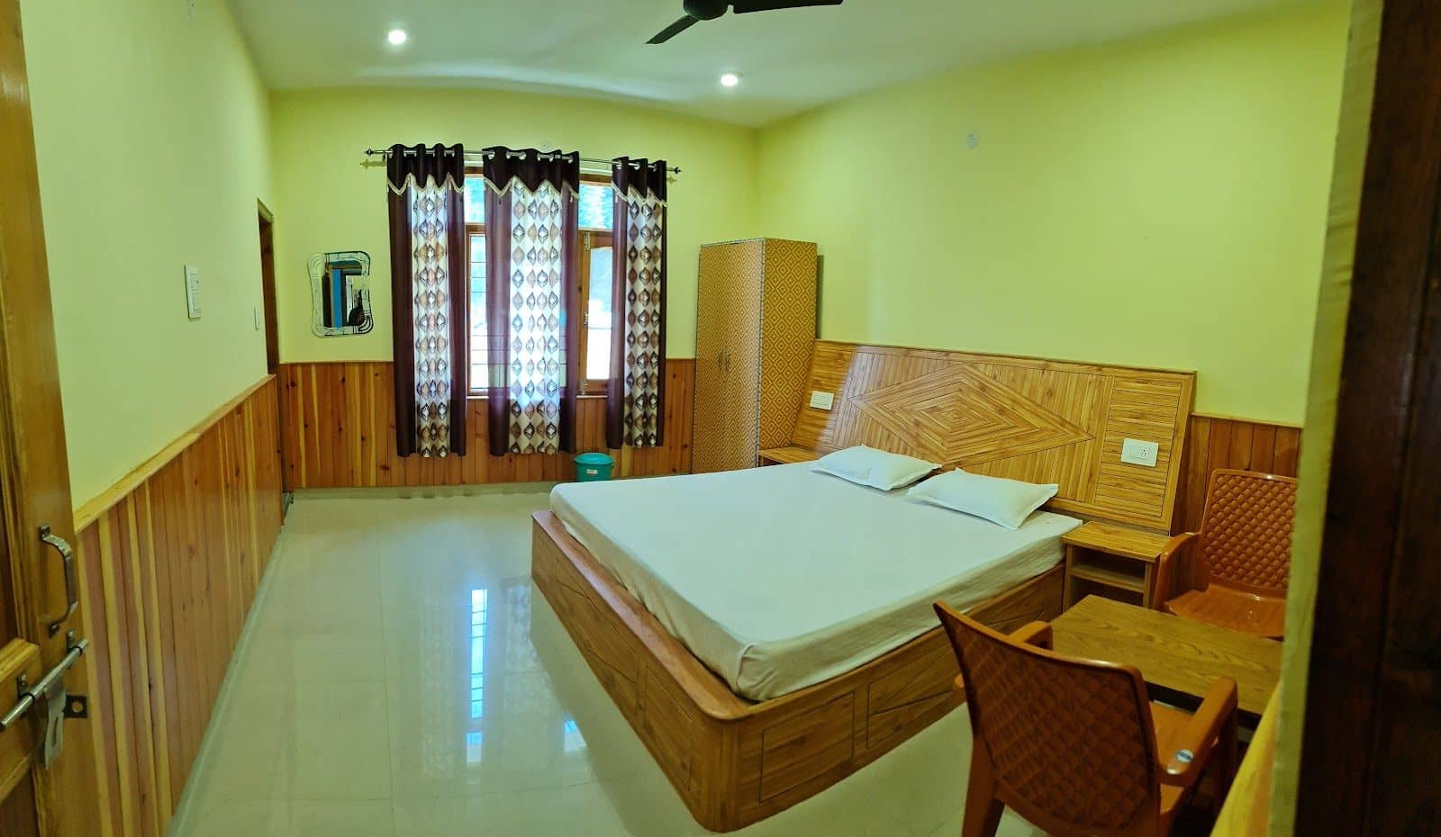 Riverfront Homestay w/ Home Meals, HP - Barot, HP photo 3