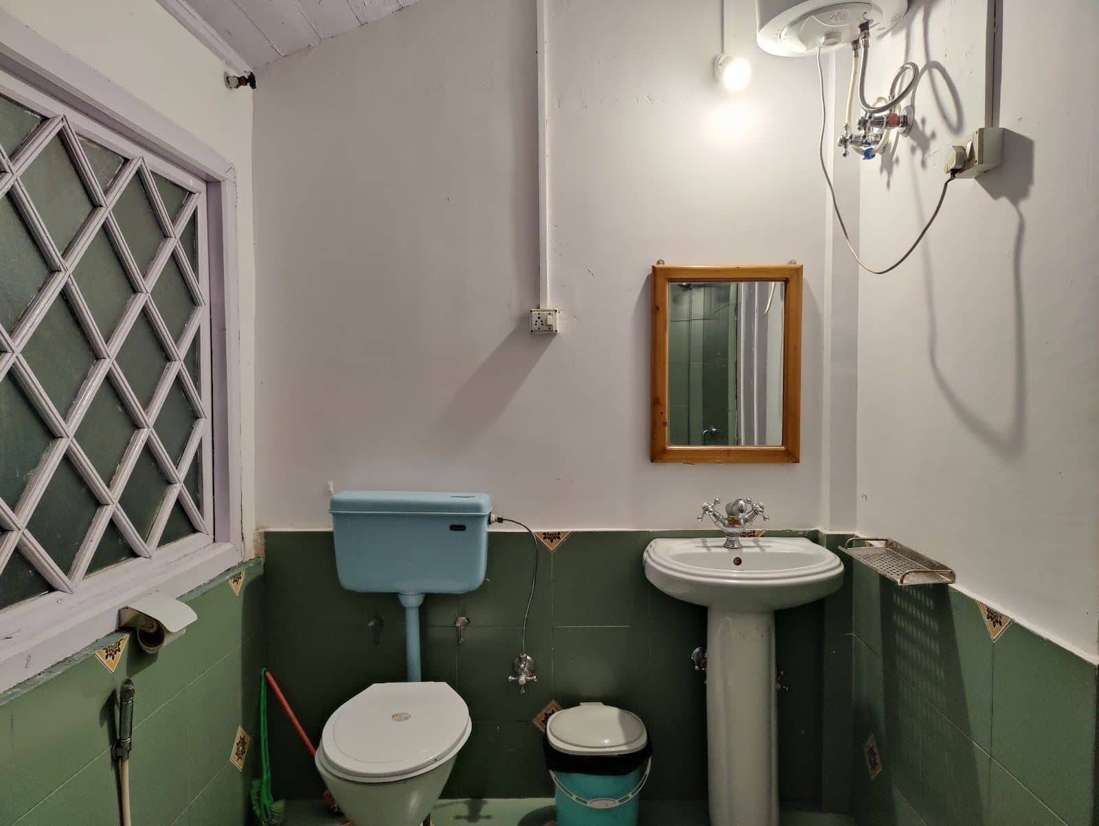 8BR Sunrise Sunset Kanchenjunga view 10min to mall - Darjeeling photo 4