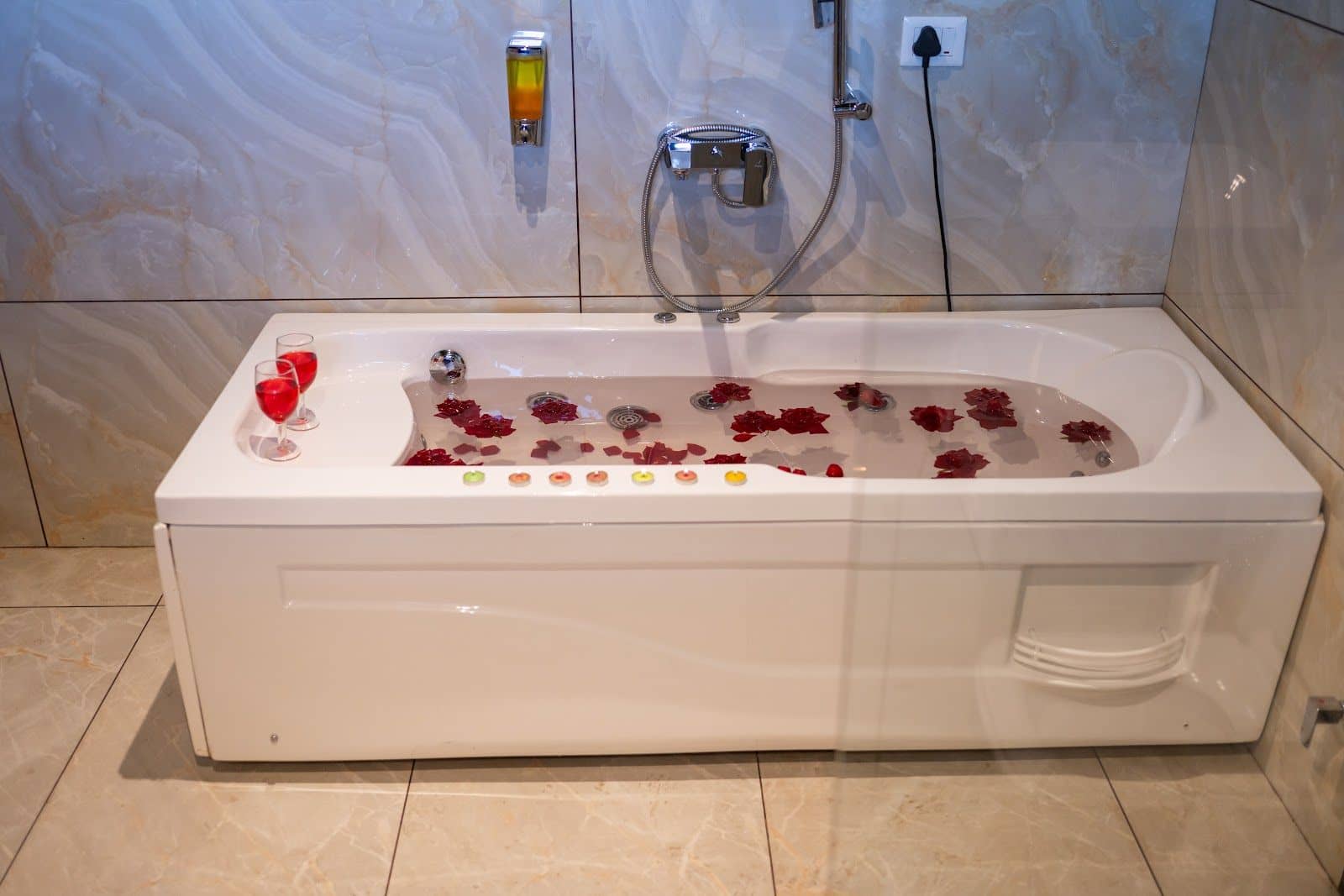 Mountain Homestay w/ , Pool & Bonfire, HP - Himachal Pradesh photo 4