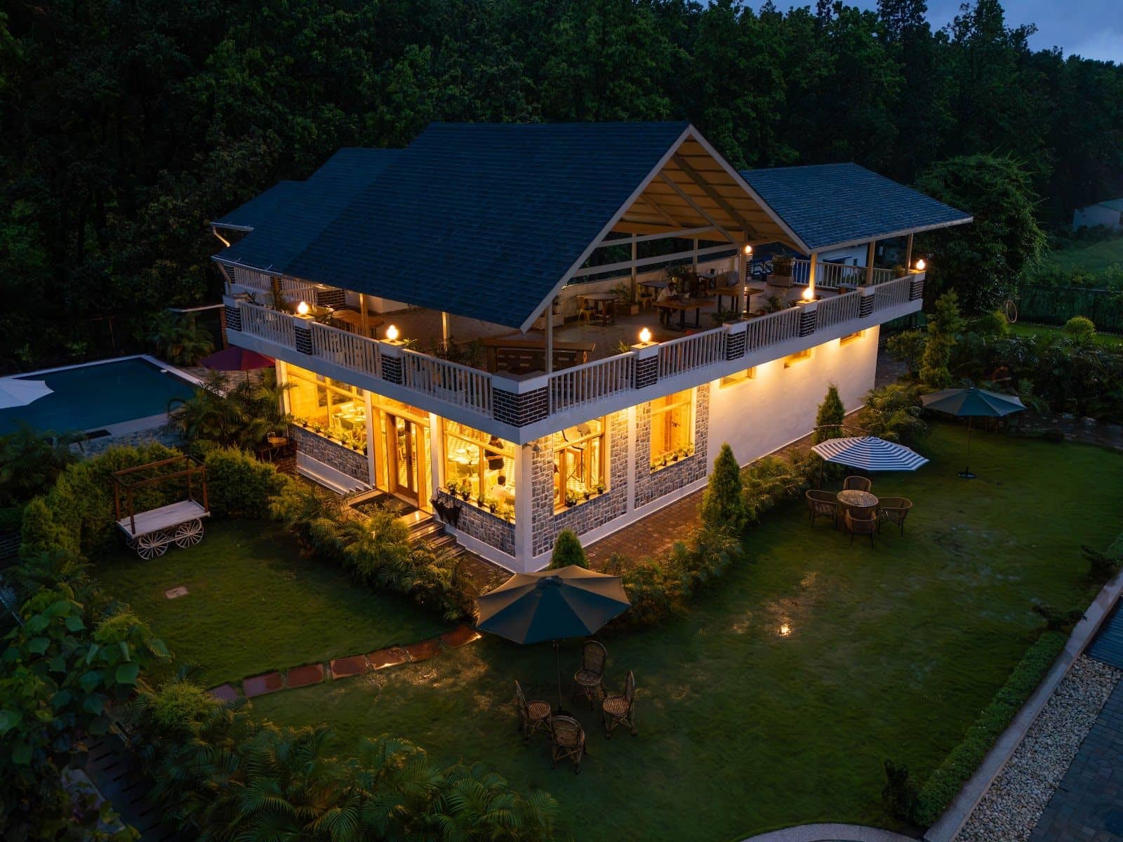 Hills & Forest Villas w/ Bonfire & Meals, UK - Dehradun, UK photo 5