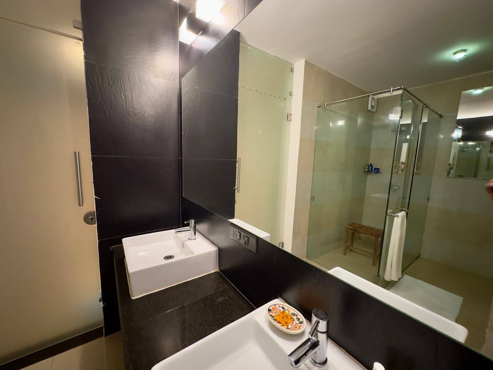 Santorini-Inspired 4BR Goa Villa with a View - Goa photo 4