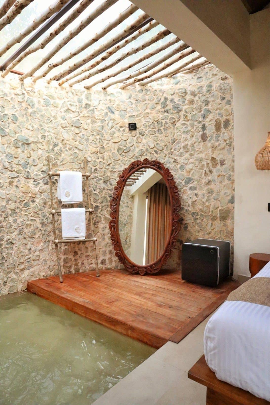 Forest Homestay w/ Bonfire & Spa, HP - Una, HP photo 5