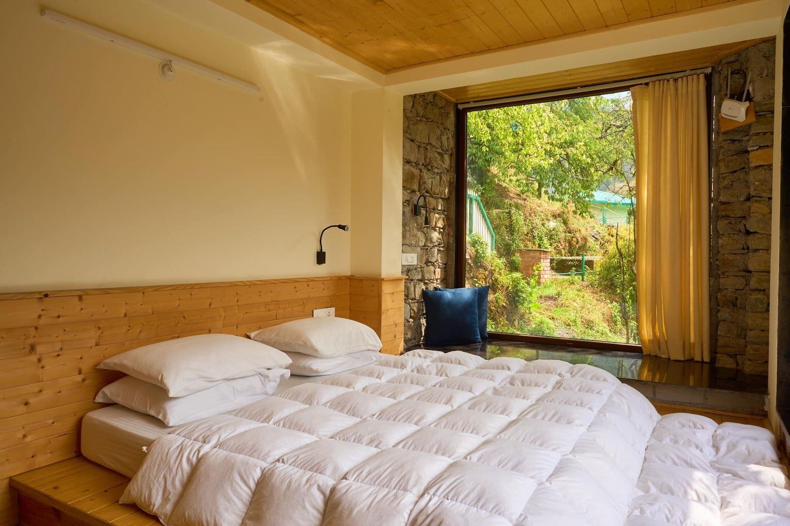 Log Hut & Cottages w/ Mountain Views, UK in Uttarakhand 2