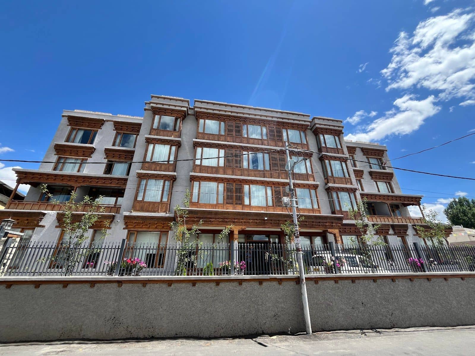 Modern Villa w/ High-End Rooms, Ladakh - Leh, Ladakh