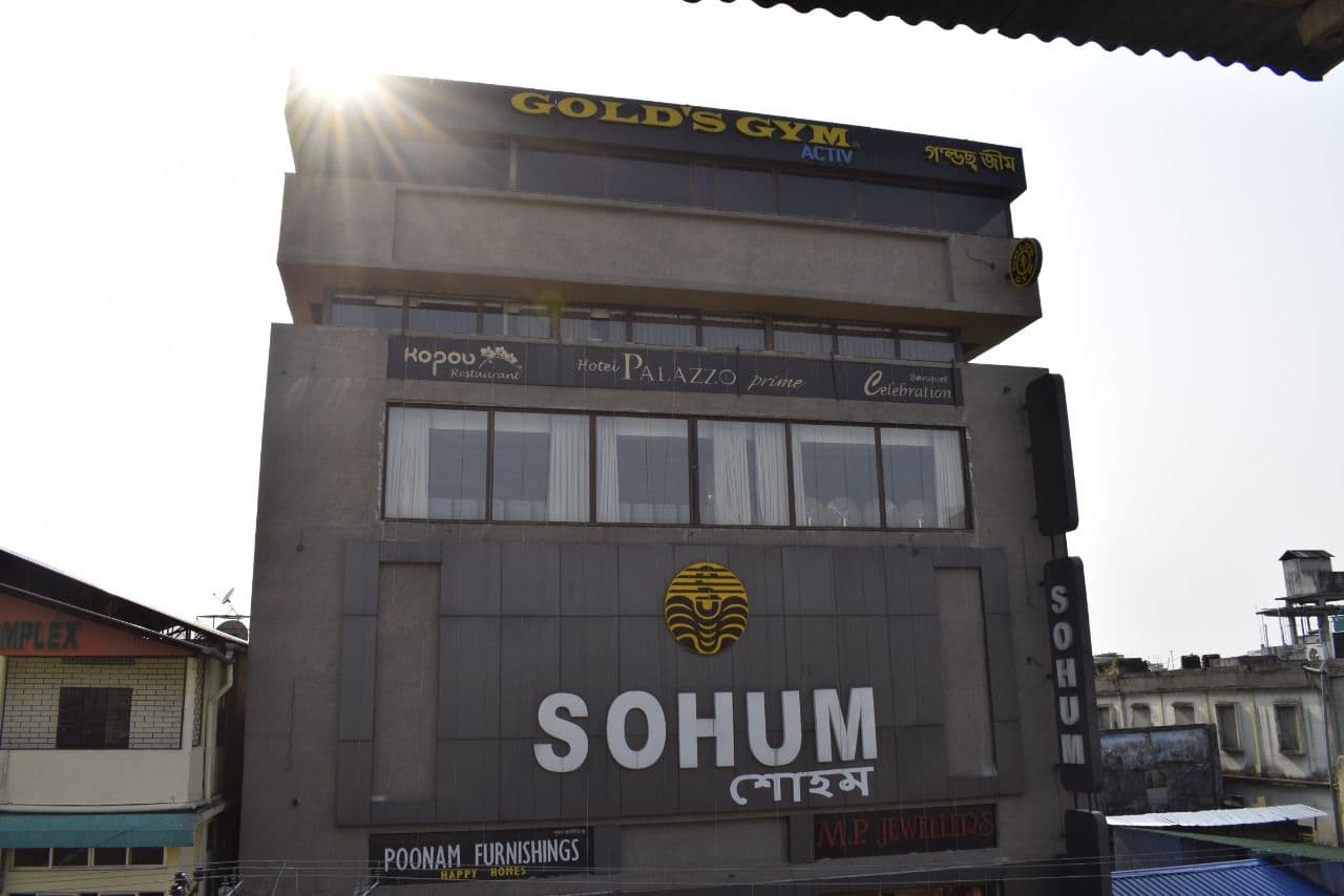 Mumbai-Grade Veg Stay w/ Parking & Tasty Food in Tezpur 1