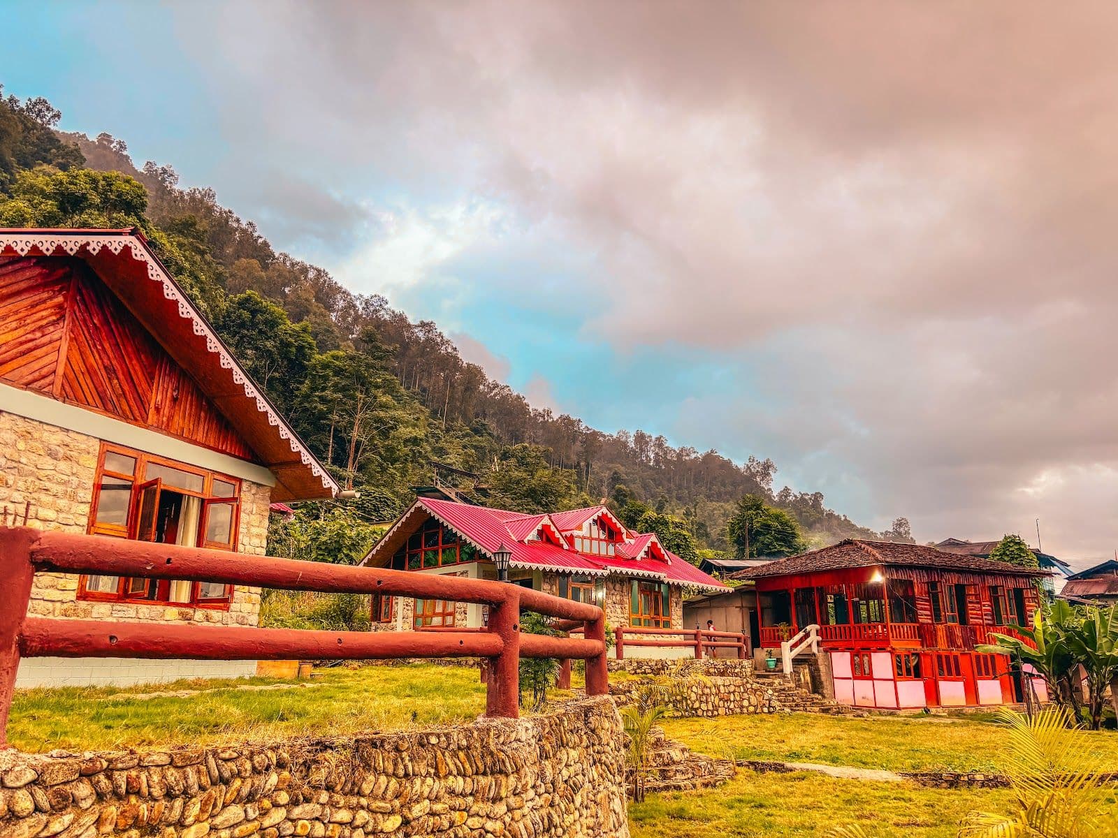 Kanchenjunga View Cottages w/ Glass Sunroom in Silk Route 1