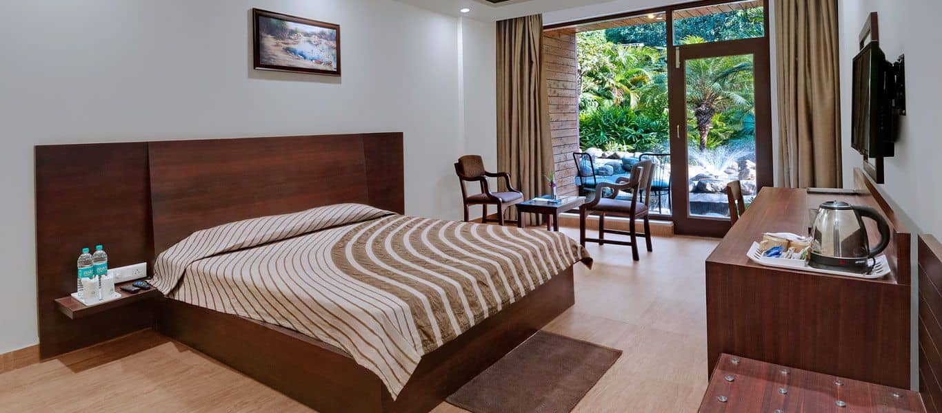 River Access Villa w/ Pool & Fresh Meals, UK - Uttarakhand photo 3