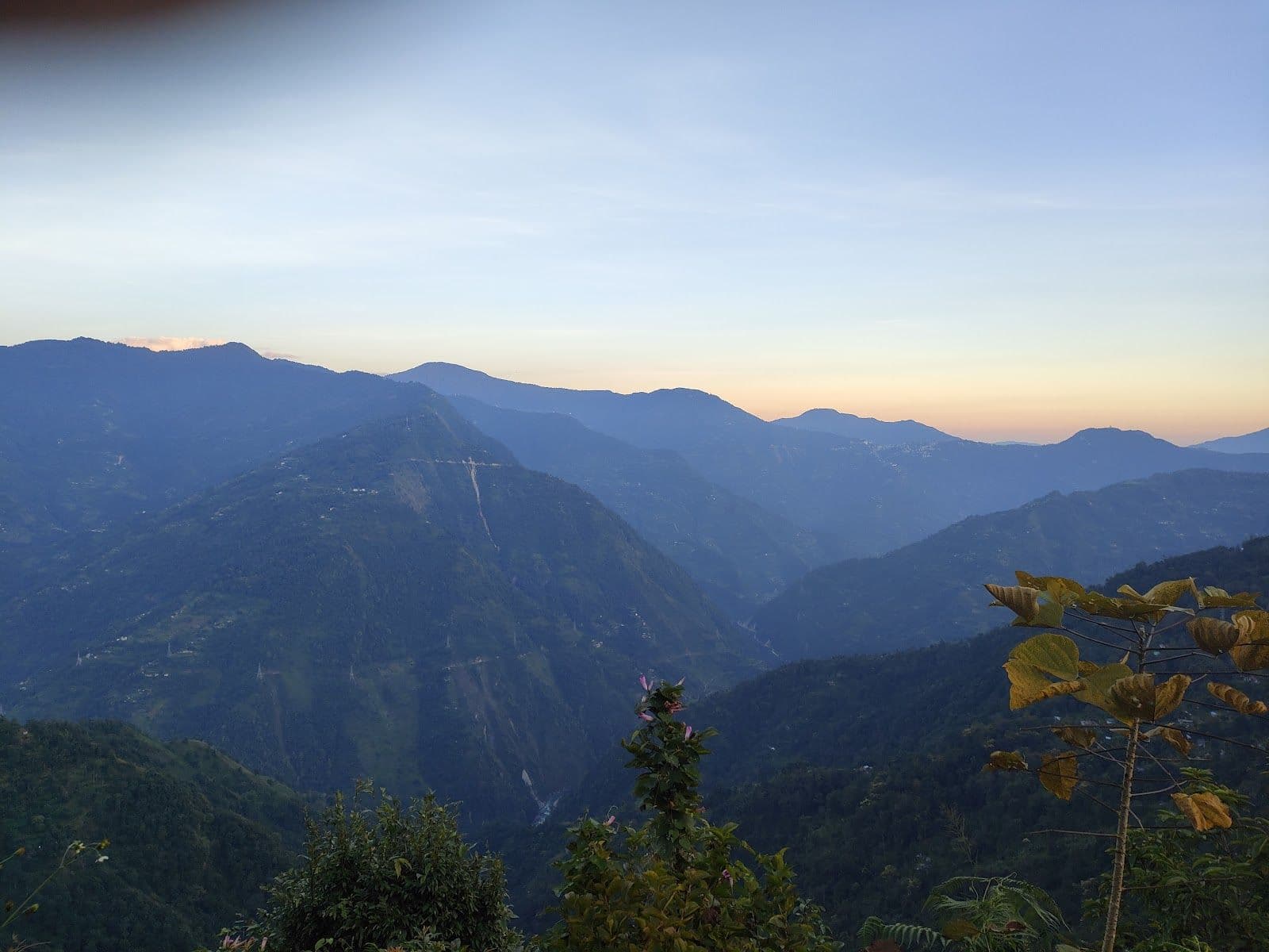 4.6 rated 8BR Home w/ Kanchanjunga view & yummeals in Sikkim 8