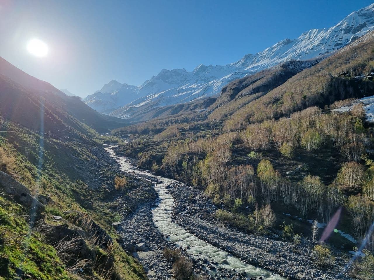 Authentic Homestay w/ Home Meals & Treks, HP in Rusmas, HP 8