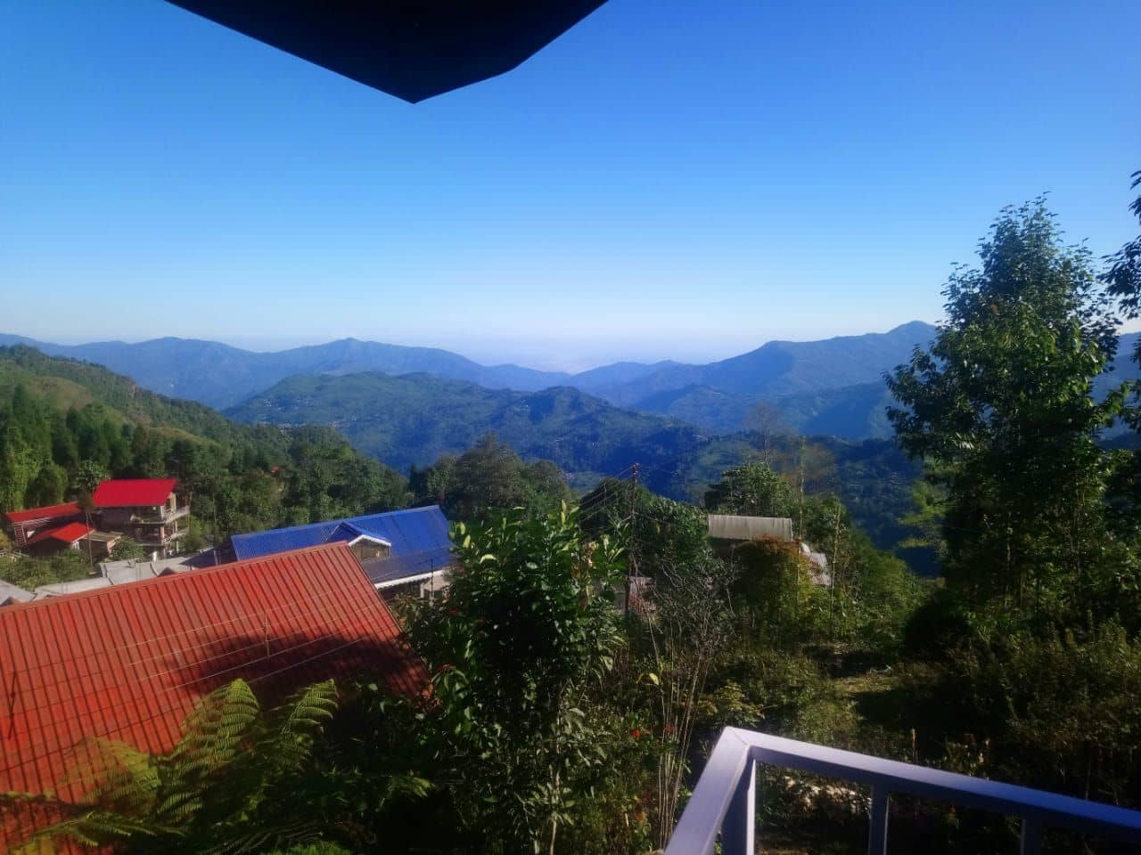 Escape to our hillside heaven - Takdah photo 4