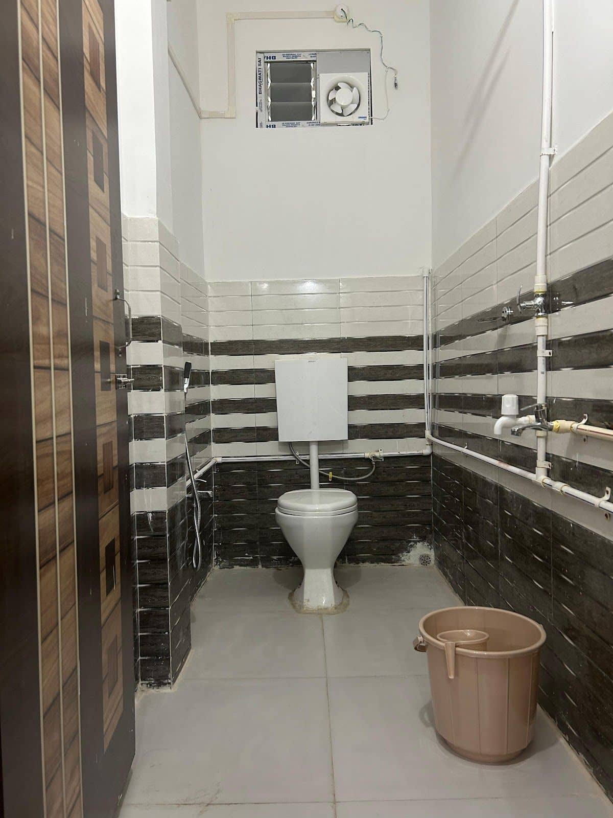 Spotless, Spacious Homestay w/ Top Service, Assam - North Lakhimpur, Assam photo 4