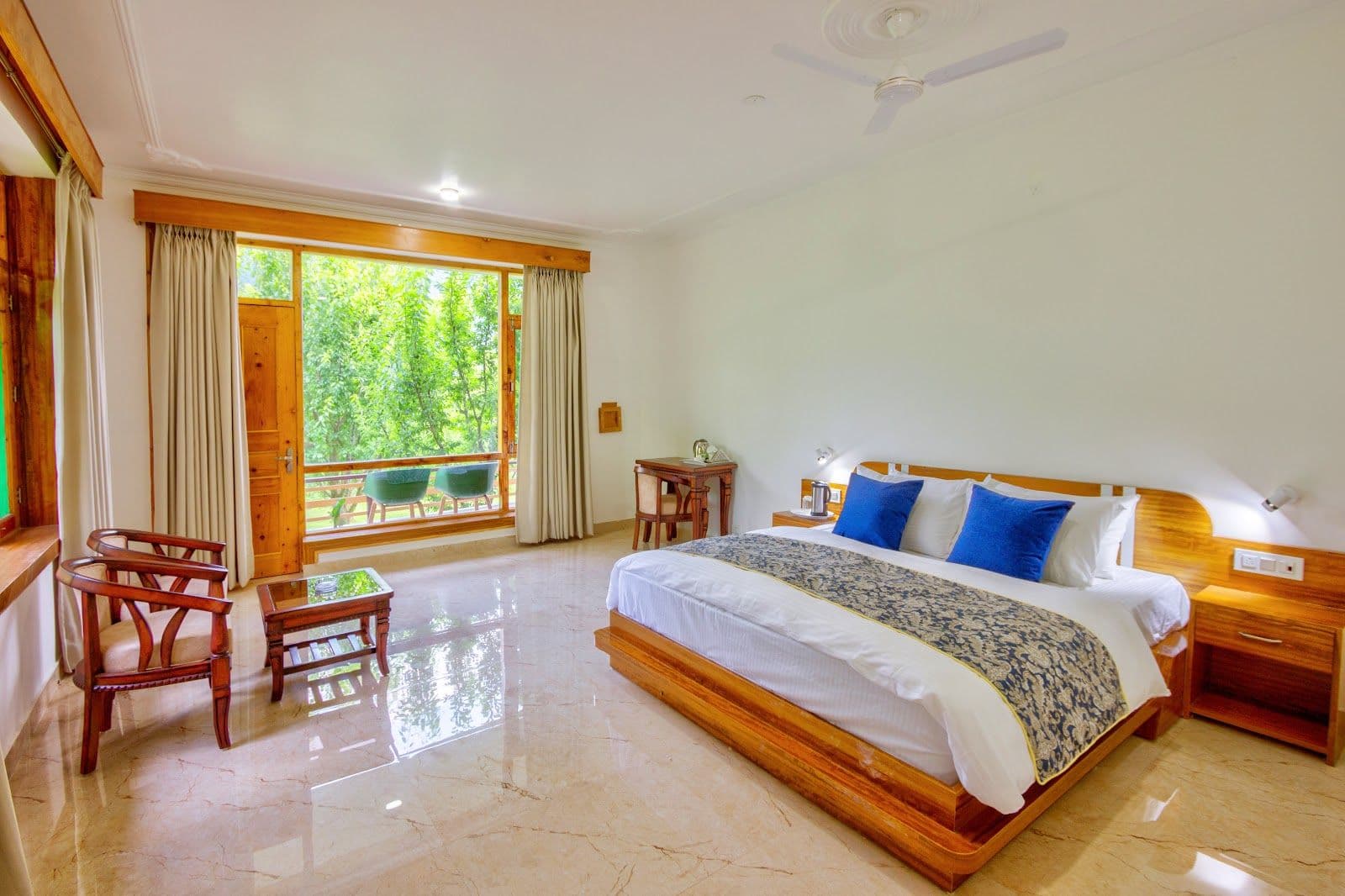 Mountain w/ Home Meals & Dogs, HP in Bashkola, HP 2