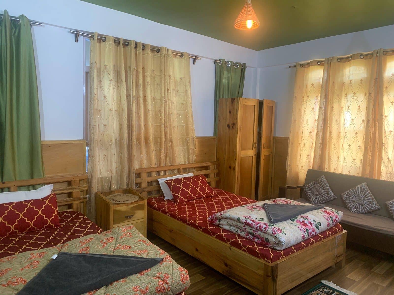 Warm Homestay by River w/ Home Meals, Arunachal - Dirang photo 4