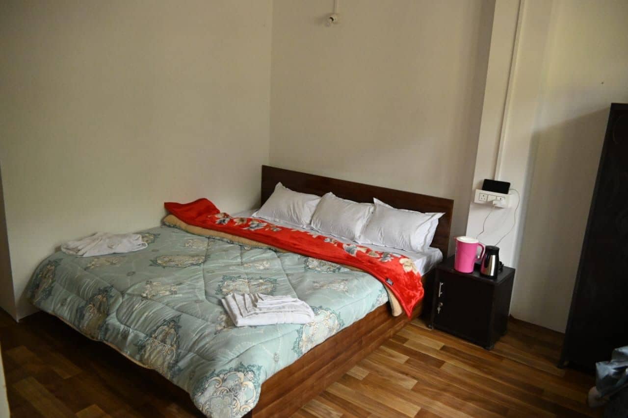 Natural View Homestay w/ Delicious Food, Sikkim - Lachen photo 5