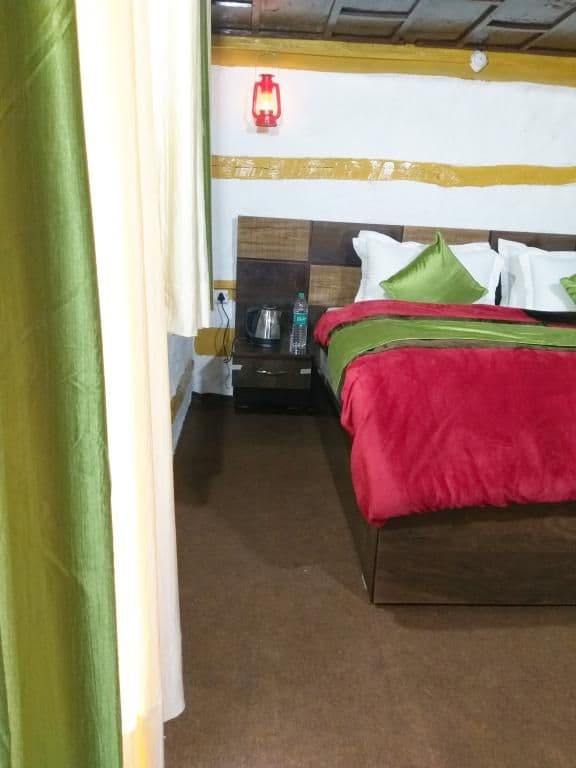 Homestay, Home Meals & Snowfall, UK in Uttarakhand 8