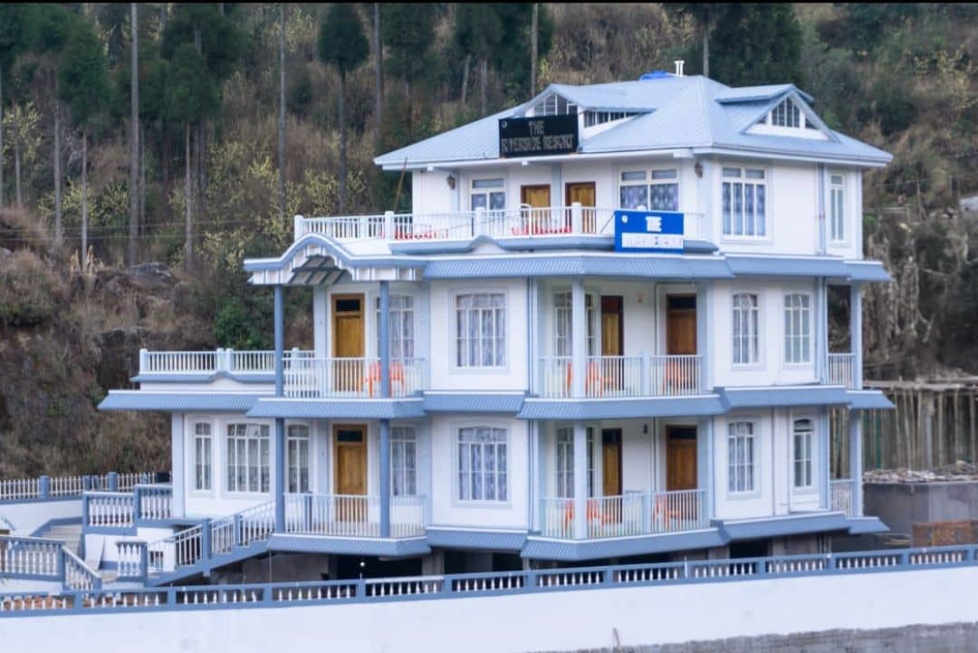 Cozy Cherrapunji Retreat: River Views & Food - Cherra-Dawki Road