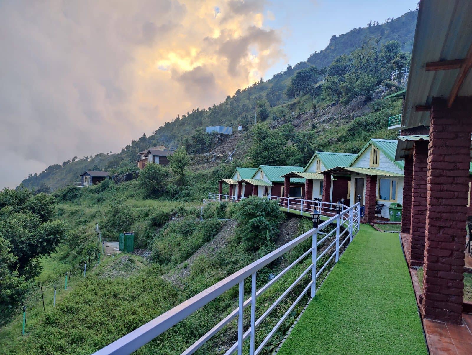 Mountain Cottages w/ Home Meals & Views - Bagar Talla, Uttarakhand
