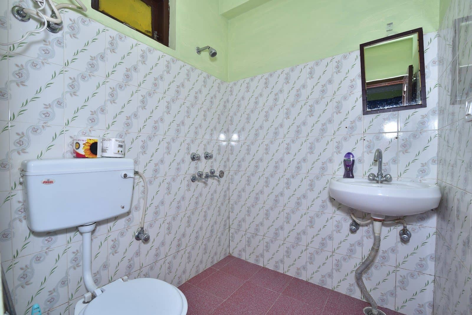 Mountain View Homestay w/ Balcony Rooms, HP - McLeod Ganj, HP photo 4