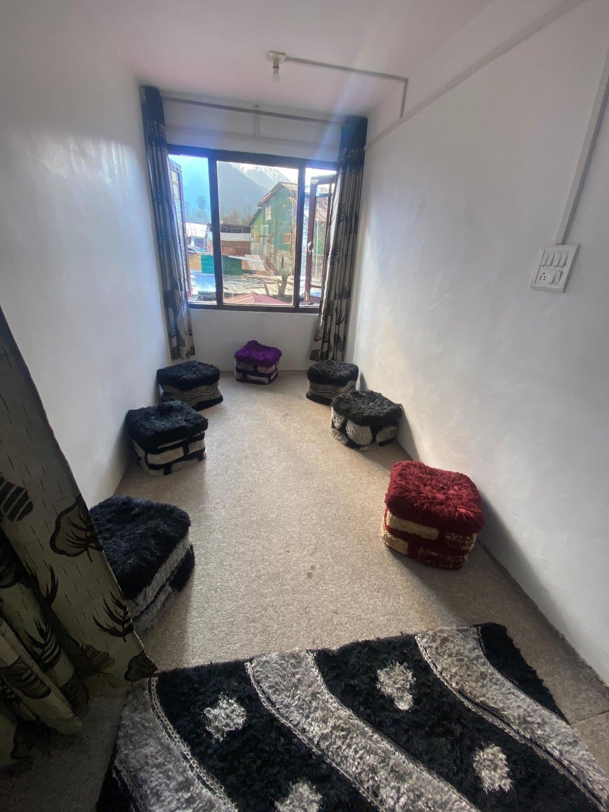 Helpful Staff Guest House w/ Market & Transport, J&K in Jammu & Kashmir, Pahalgam 8