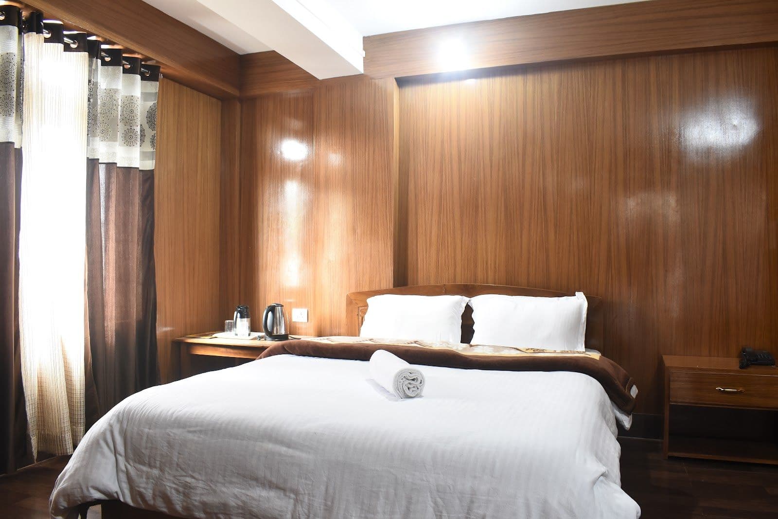 Town Centre Homestay, Warm Staff & Parking in Tawang, Arunachal 2