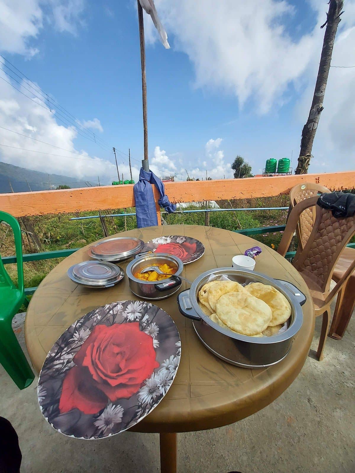 Sanctuary in the clouds - Chatakpur photo 5