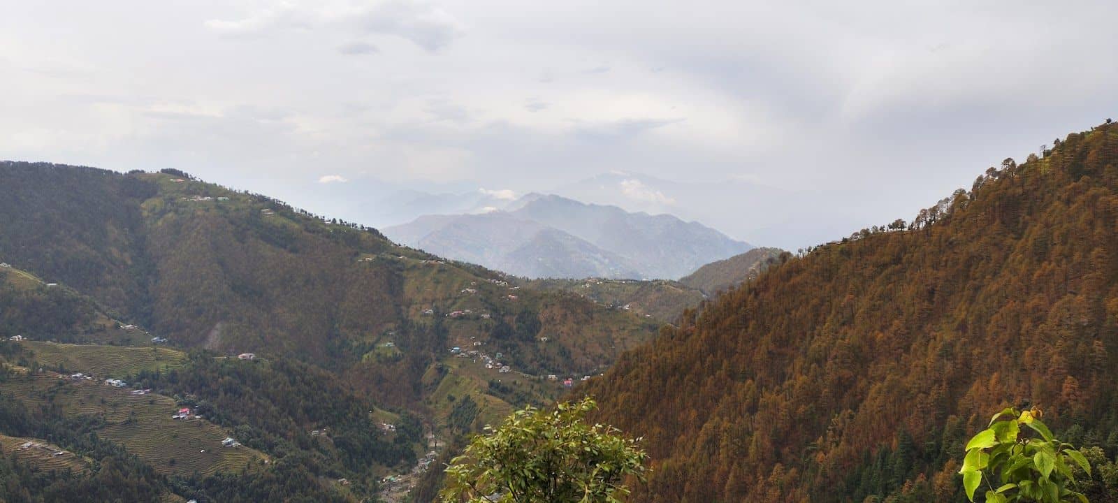 Homestay w/ Bonfire & Hill Views, HP - Khajjiar, HP