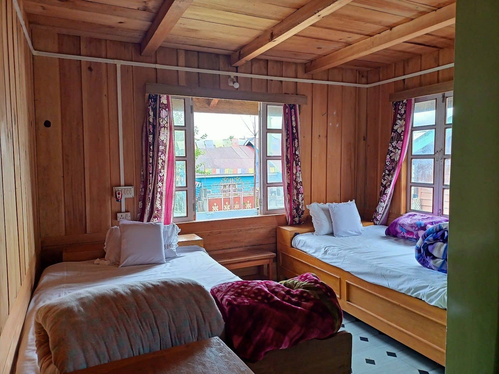 Memba Tribe Wooden Home w/ Hot Water & Permits, AP - Arunachal Pradesh, Mechuka photo 3