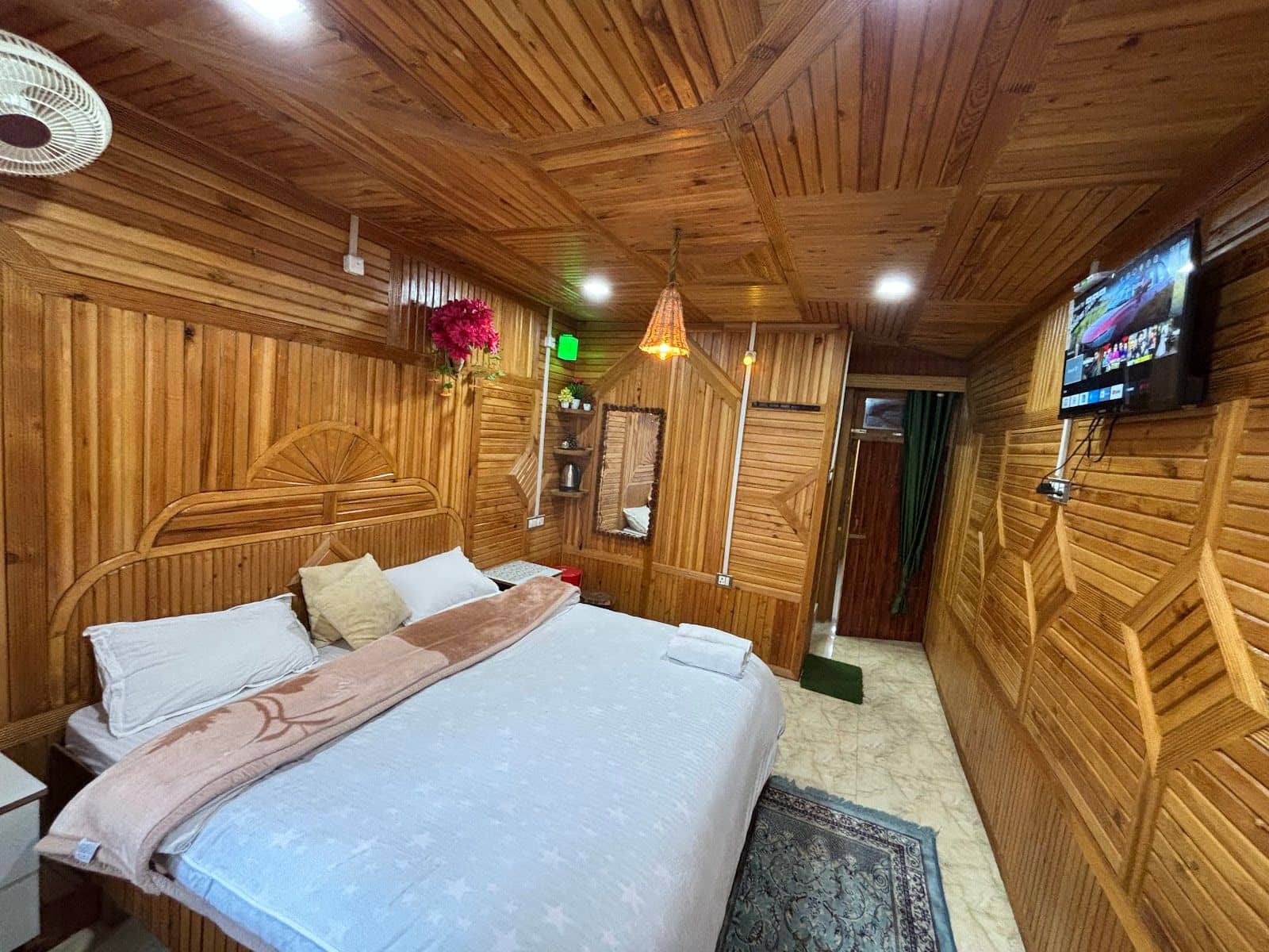 Riverside Homestay w/ Home Meals & Treks, HP - Shanshar, HP photo 3