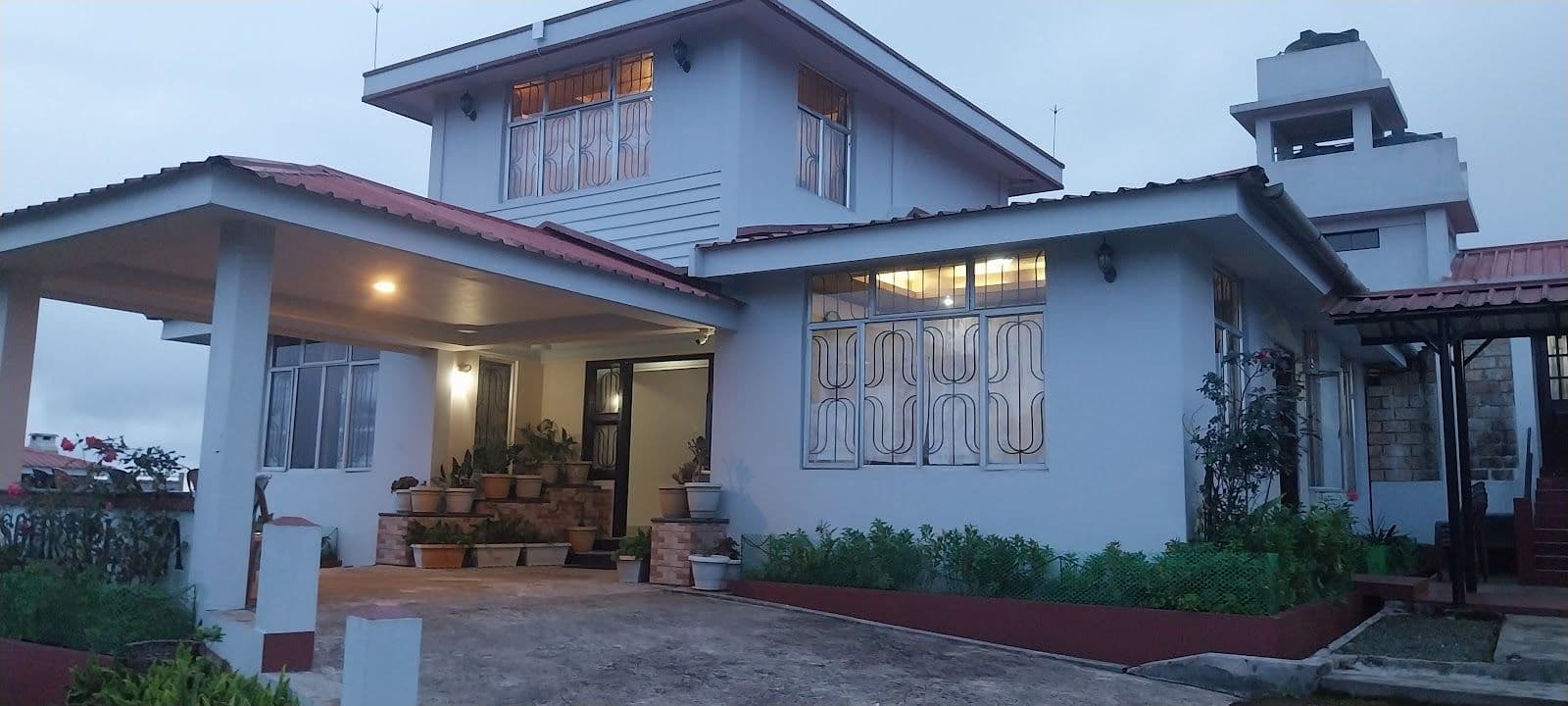 EV Charging Stay w/ Sunset Views & Garden, ME in Mawsynram 1