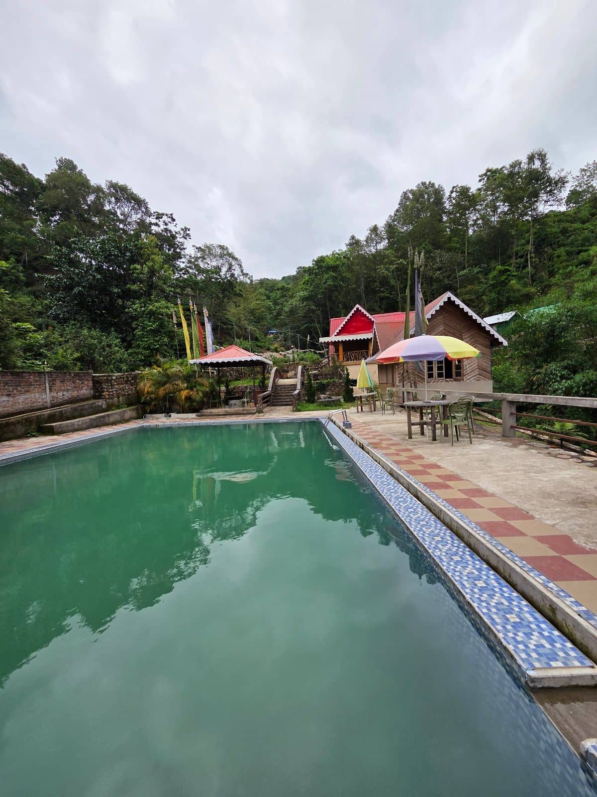 Riverside paradise and Pool sanctuary - Mirik photo 4