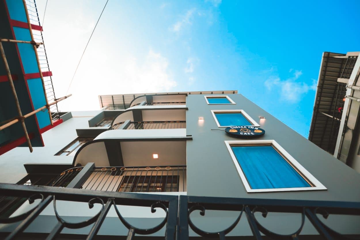 Spacious Hill-View Retreat with Rooftop view in Shillong 1