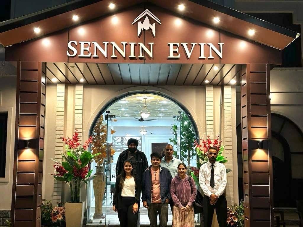 Homestay w/ Central Heating & Home Meals, J&K - Srinagar, J&K