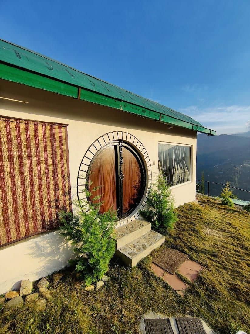 Spacious Resort w/ Lush Greenery, Uttarakhand - Nathuakhan, Uttarakhand