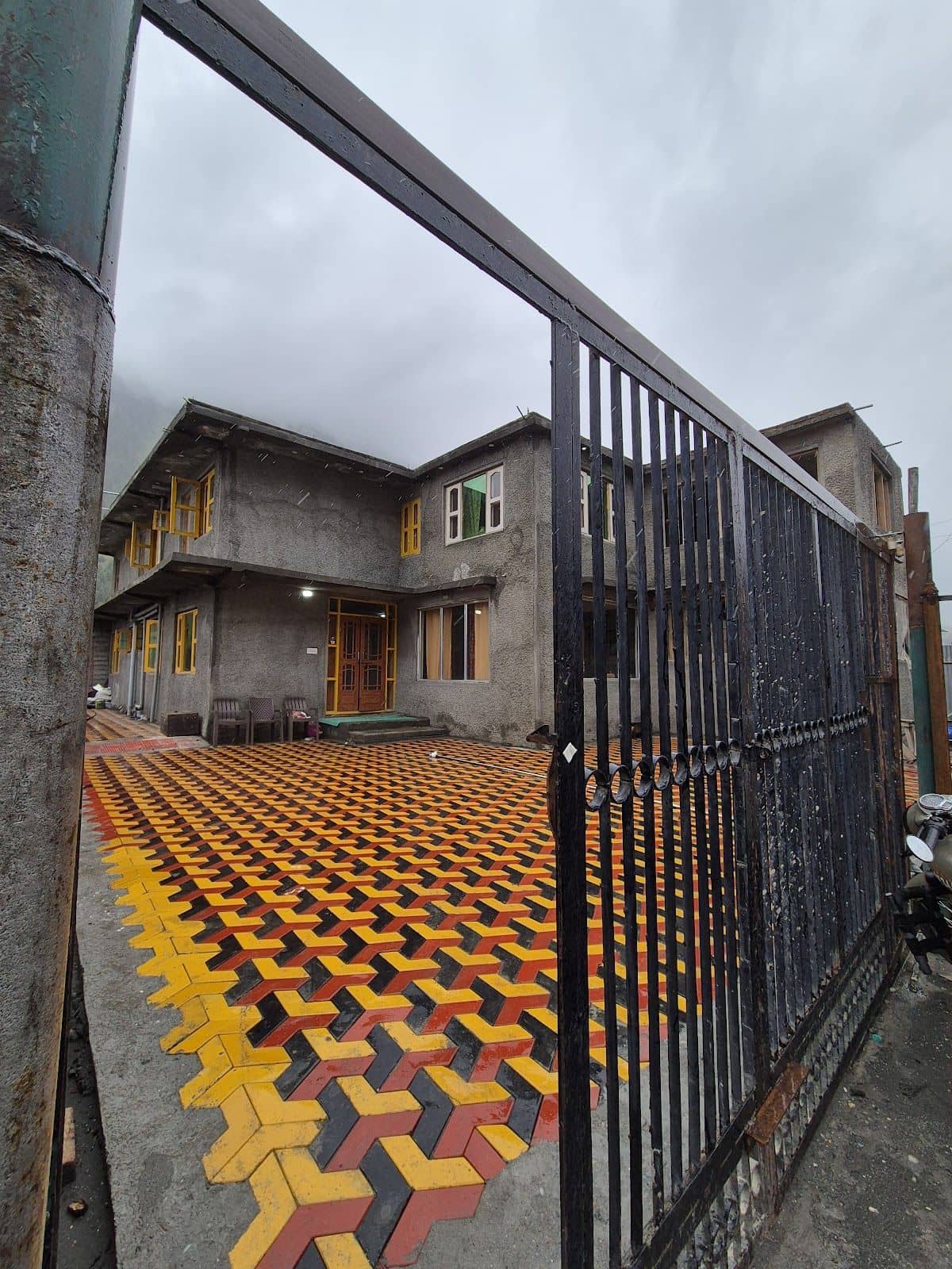 Mountain Guest House w/ Home Meals, J&K - Gurez Valley, J&K