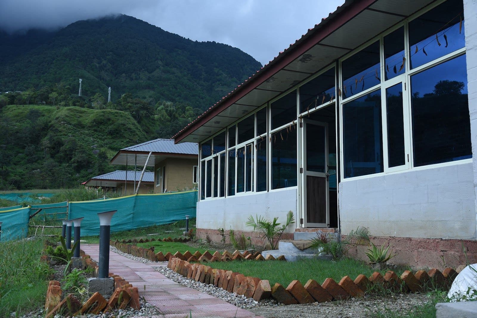 Cozy Homestay in Parashar in Parashar 1