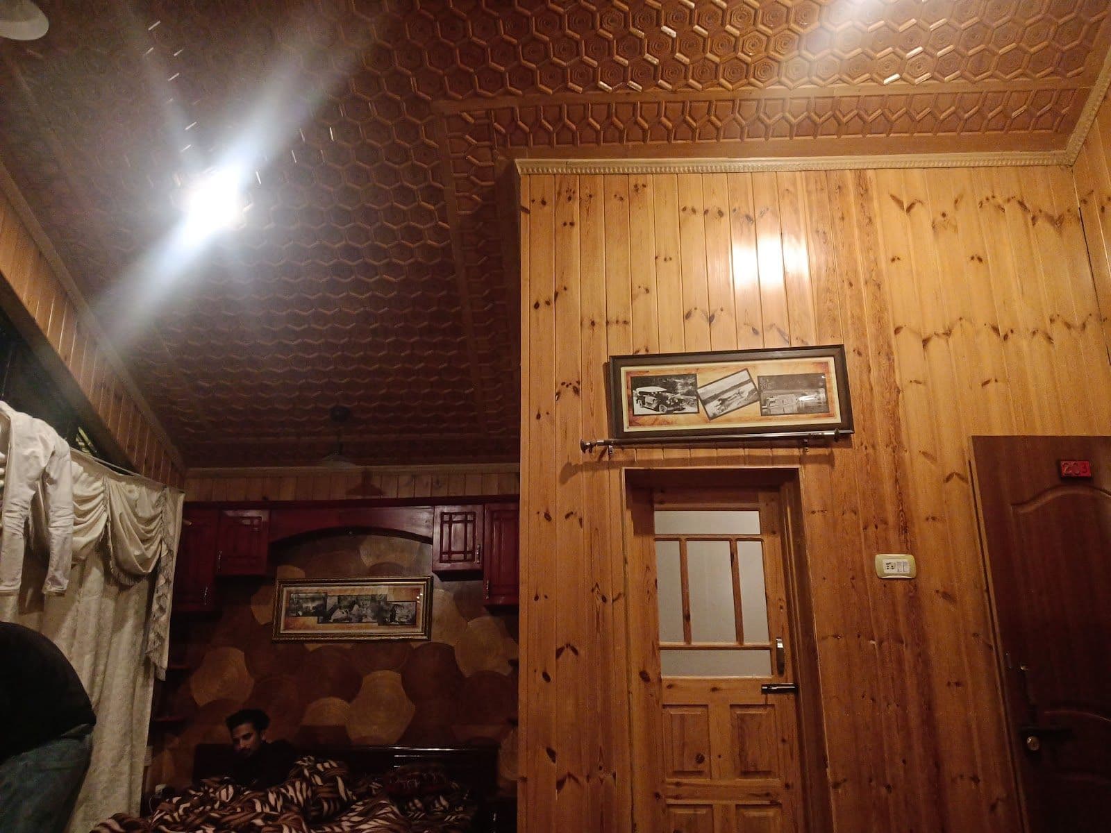 Riverfront Homestay w/ Yummy Food & Views, J&K in Pahalgam, J&K