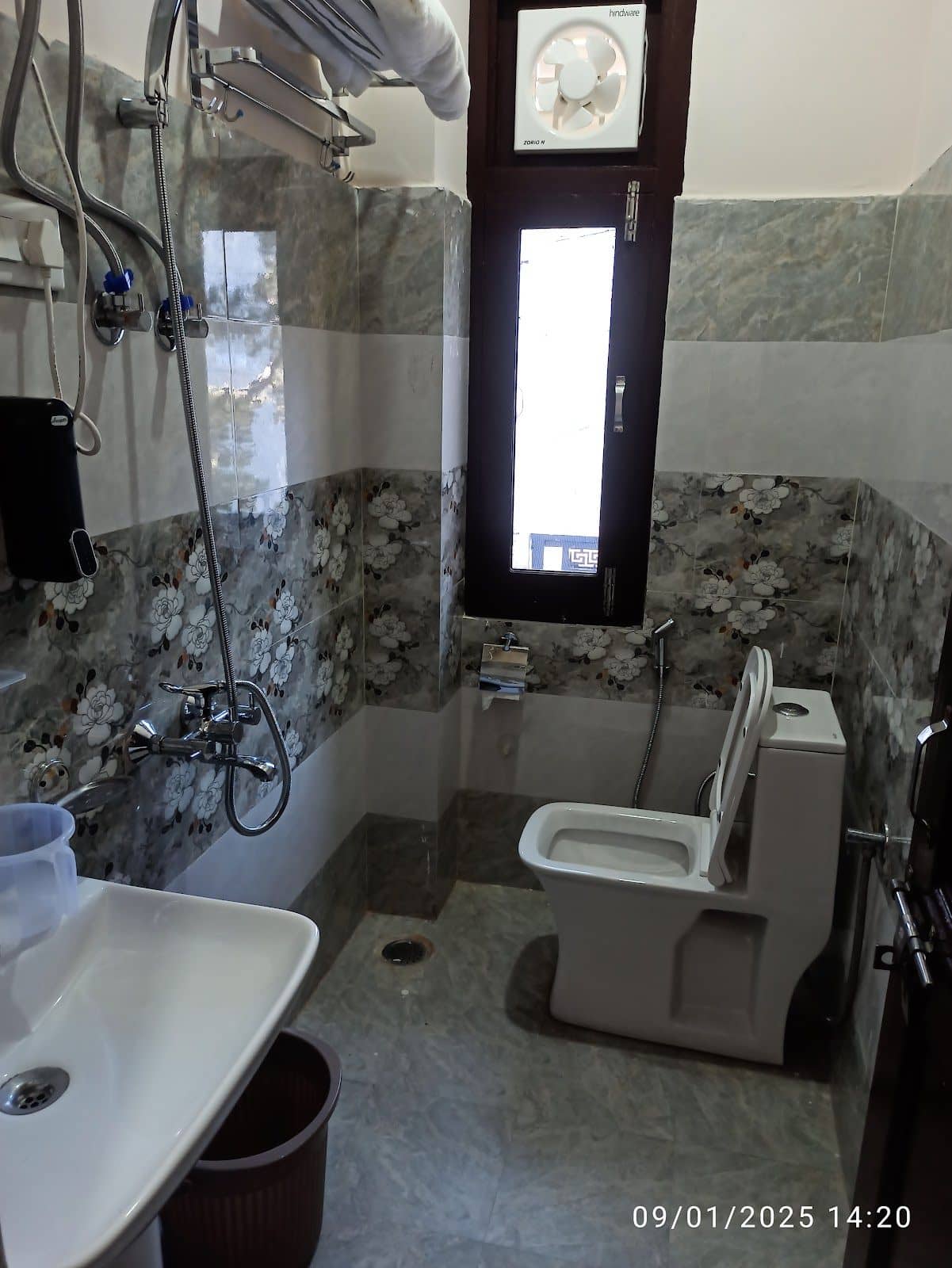 Mountain Homestay w/ Home Meals & Views, HP - Reckong Peo, HP photo 5