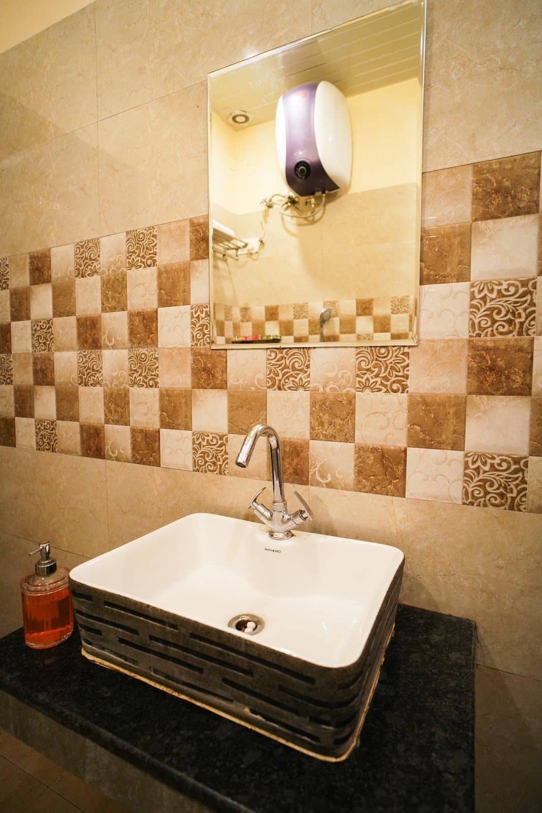 Offbeat Cottage w/ Views & Home Meals, UK - Uttarakhand